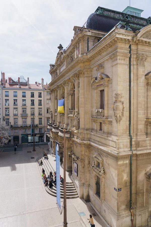 Hotel Du Theatre Лион Екстериор снимка