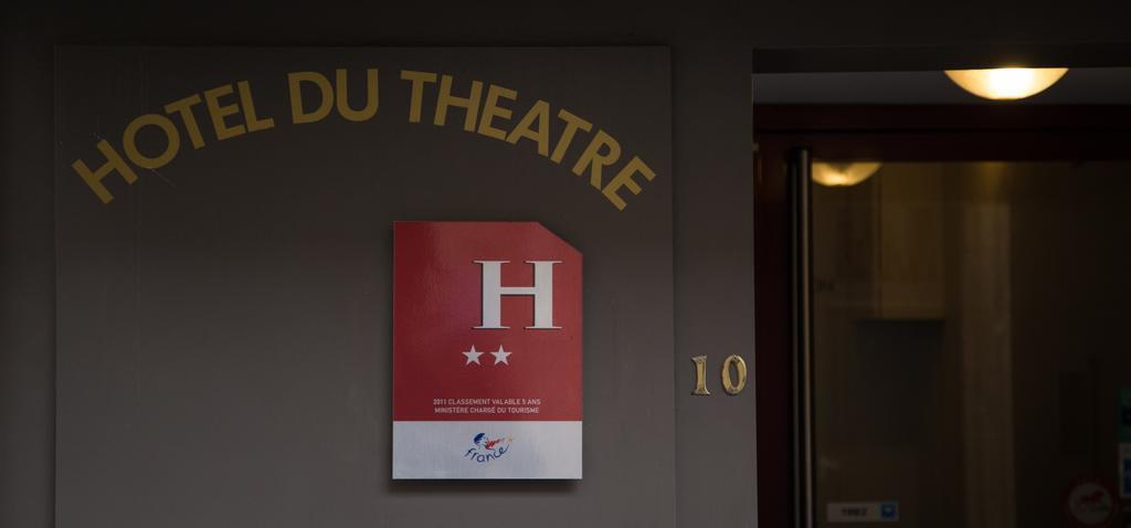 Hotel Du Theatre Лион Екстериор снимка